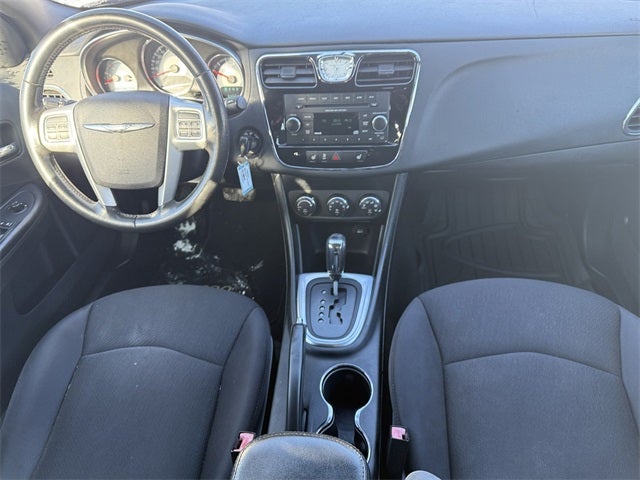 2013 Chrysler 200 Touring