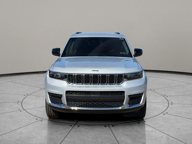 2022 Jeep Grand Cherokee L Laredo