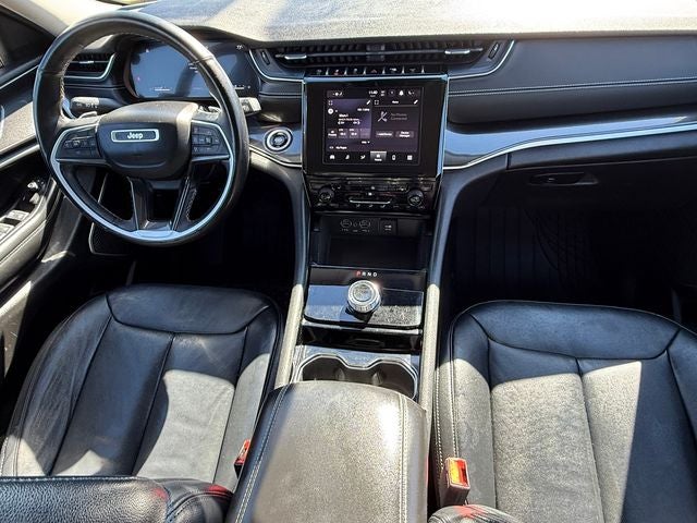 2022 Jeep Grand Cherokee L Laredo