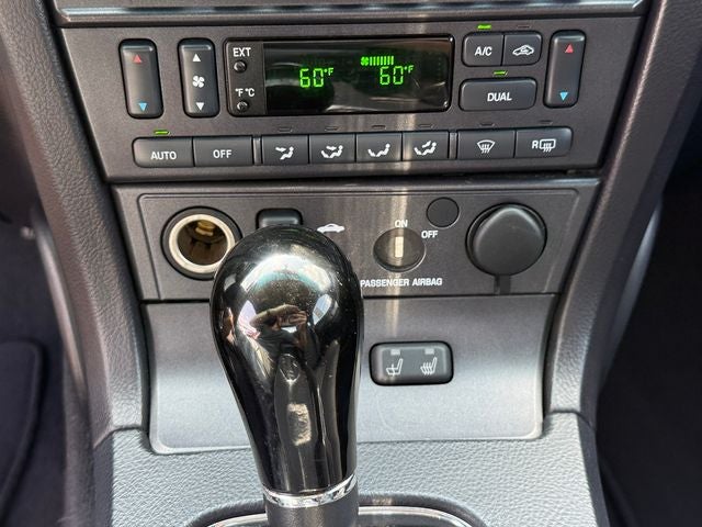 2003 Ford Thunderbird Base