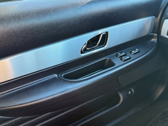 2004 Ford Thunderbird Base