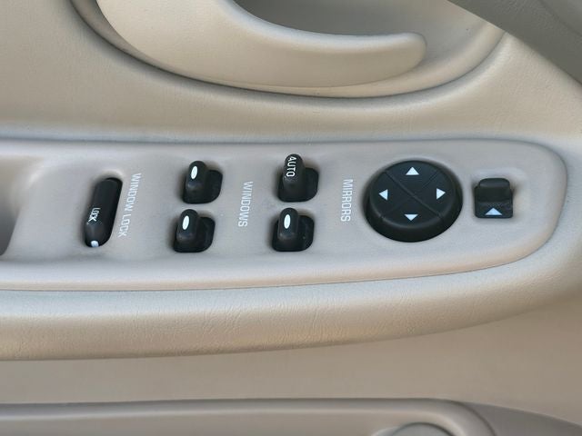 2004 Oldsmobile Alero GL1