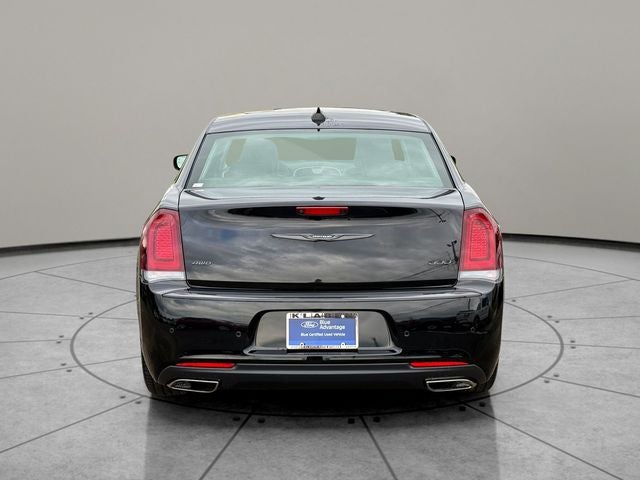 2023 Chrysler 300 Touring