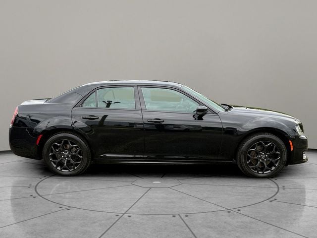 2023 Chrysler 300 Touring