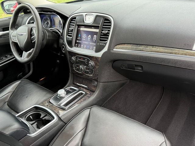 2023 Chrysler 300 Touring