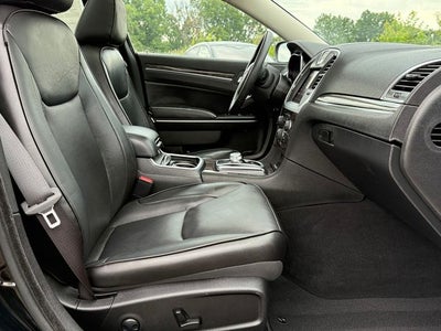 2023 Chrysler 300 Touring