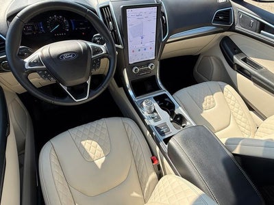 2023 Ford Edge Titanium