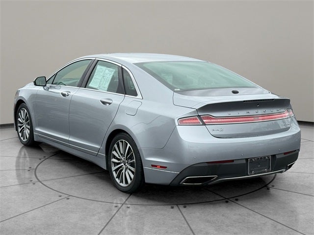 2020 Lincoln MKZ Standard