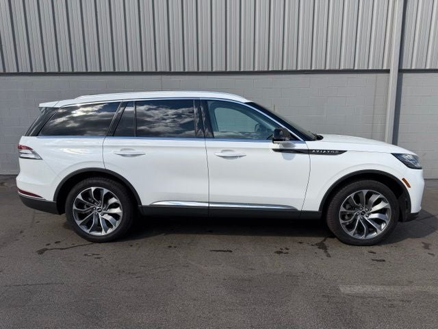 2025 Lincoln Aviator Premiere