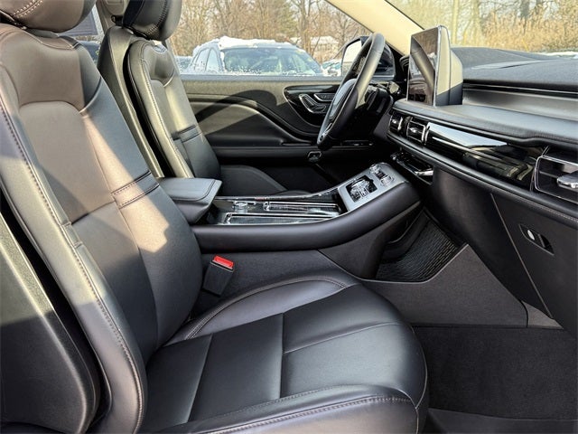 2023 Lincoln Aviator Standard