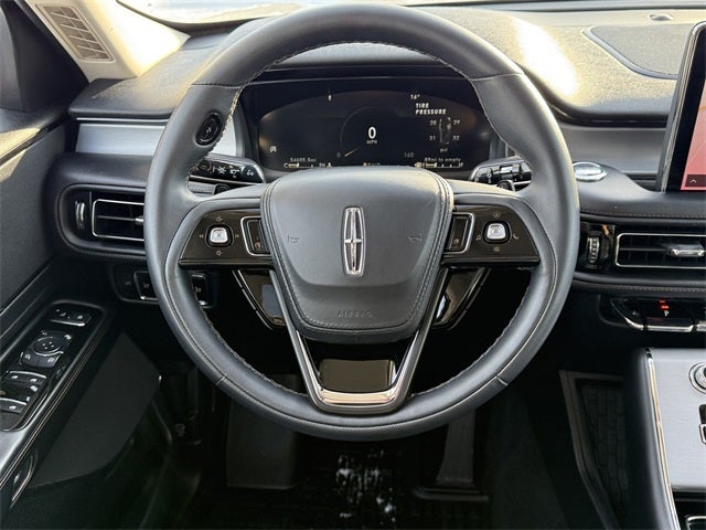 2023 Lincoln Aviator Standard