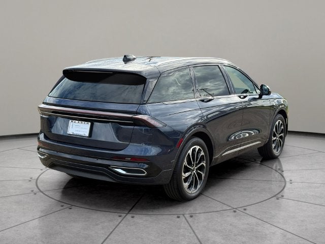 2024 Lincoln Nautilus Reserve