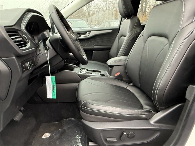 2026 Ford Escape Hybrid Platinum