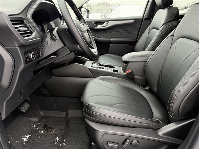 2026 Ford Escape Hybrid Platinum