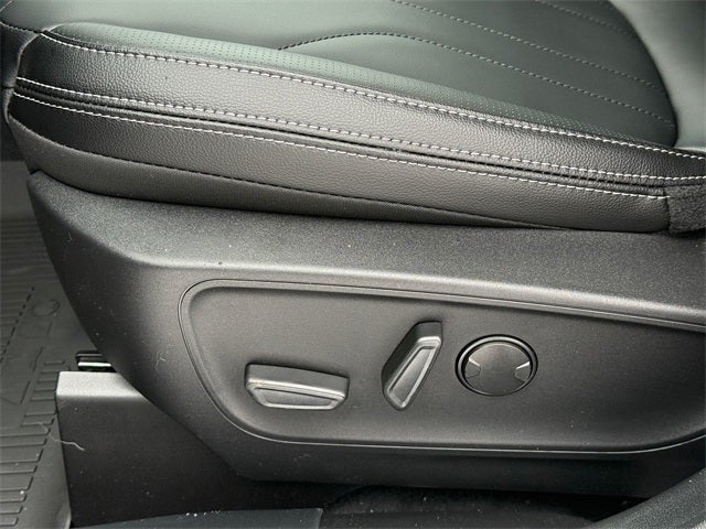 2026 Ford Escape Hybrid Platinum