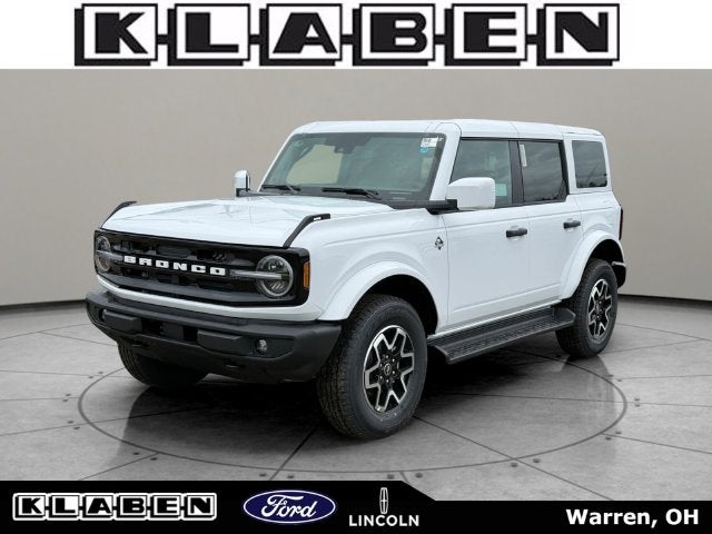 2026 Ford Bronco Outer Banks