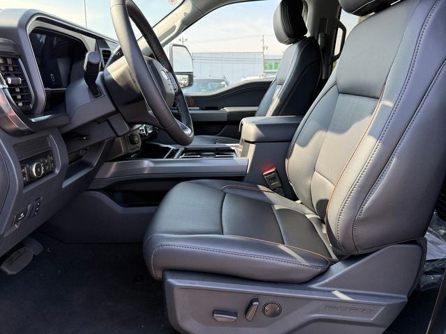 2026 Ford F-350SD Lariat DRW