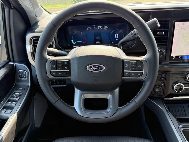 2026 Ford F-350SD Lariat DRW